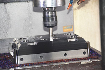 汽車注塑模具設計加工需要注意什么？