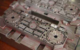 汽車(chē)注塑模具設(shè)計(jì)技巧之三：精細(xì)冷卻系統(tǒng)優(yōu)化制造效率與質(zhì)量