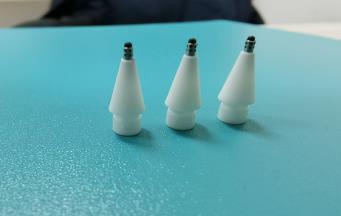 嵌件模具如何讓塑膠與金屬完美共生？